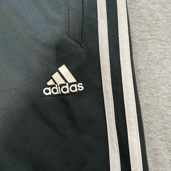 Adidas 3 stripe Climacool women’s jogger pant - Picture 5 of 8